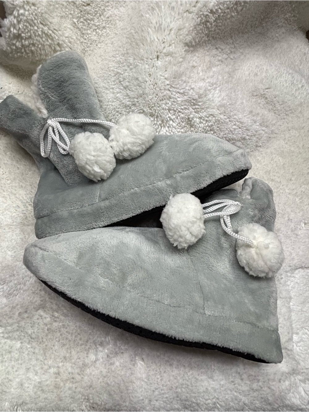 Kids Plush Pom-Pom Winter Hat - Light Gray